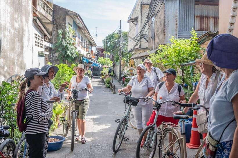 Bangkok: Bike, Boat & Food Tour in Thonburi - Exploring Thonburi’s Hidden Backstreets on Two Wheels