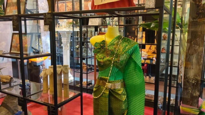 Bangkok: Grand Palace, Emerald Buddha, and Museum Siam Tour - Why This Tour Offers Great Value