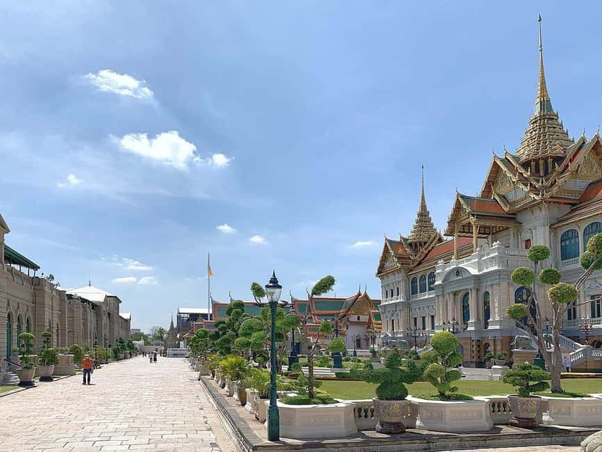 Bangkok: Grand Palace, Wat Pho & Wat Arun Tour in Italian - Practical Insights