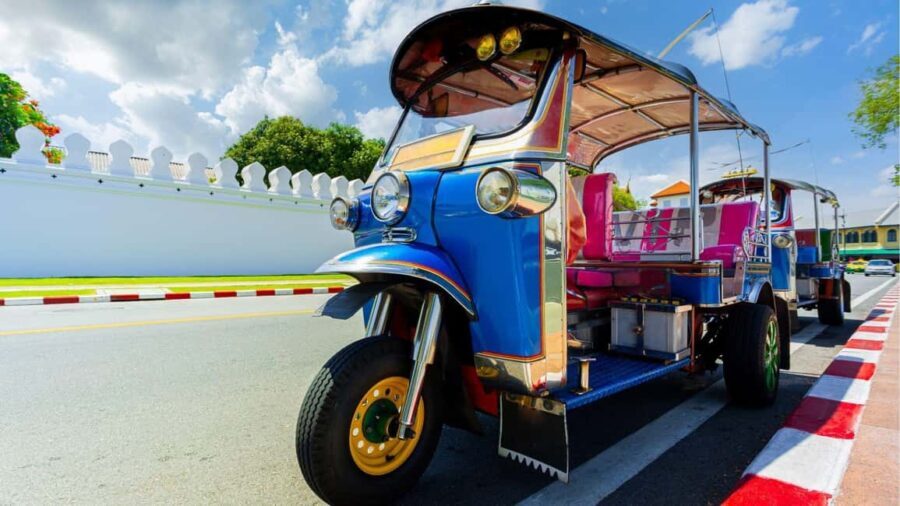 Bangkok: Half-Day Tuk Tuk Tour with Wat Yannawa & Chinatown - Why This Tour Is Worth Considering
