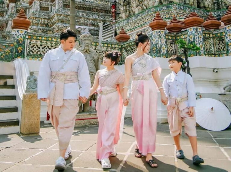 Bangkok: One Day Thai Costume Rental (Lady) - Who is This Tour Best Suited For?