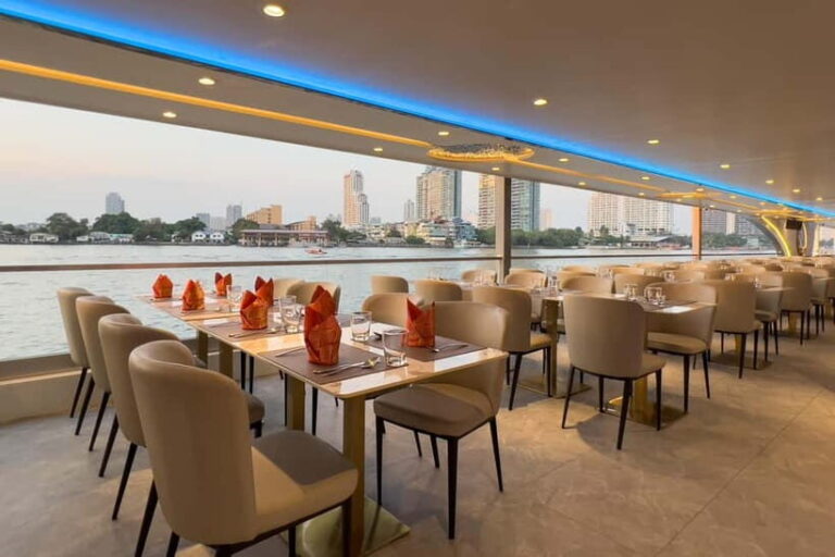 Bangkok: The Planet Chao Phraya River Dinner Cruise - Dining Experience: Food and Drinks