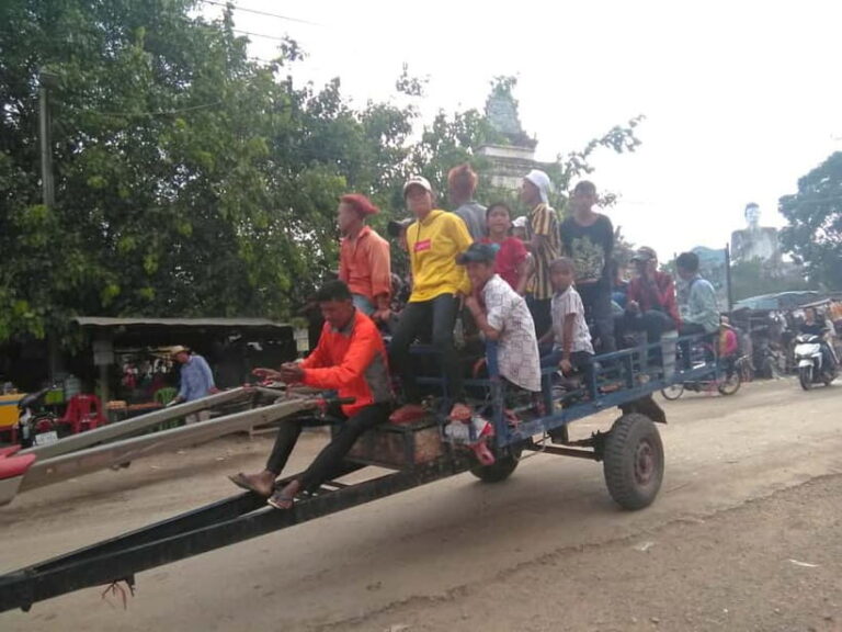 Battambang family tuktuk tour BambooTrain/Wat Banan/Bat cave - Authentic, Educational, and Fun: Is This Tour Right for You?