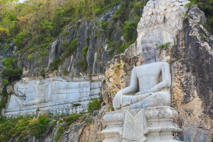 Battambang: Unforgettable tour by private Tuk-tuk - Navigating the Countryside with the Bamboo Train