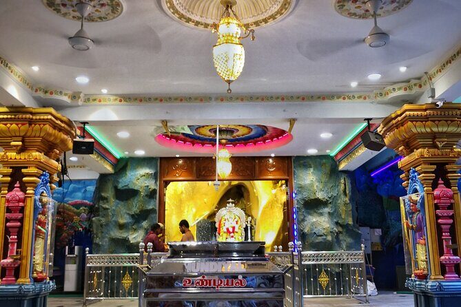 Batu Caves and Sari Experience with Batik Workshop - FAQs