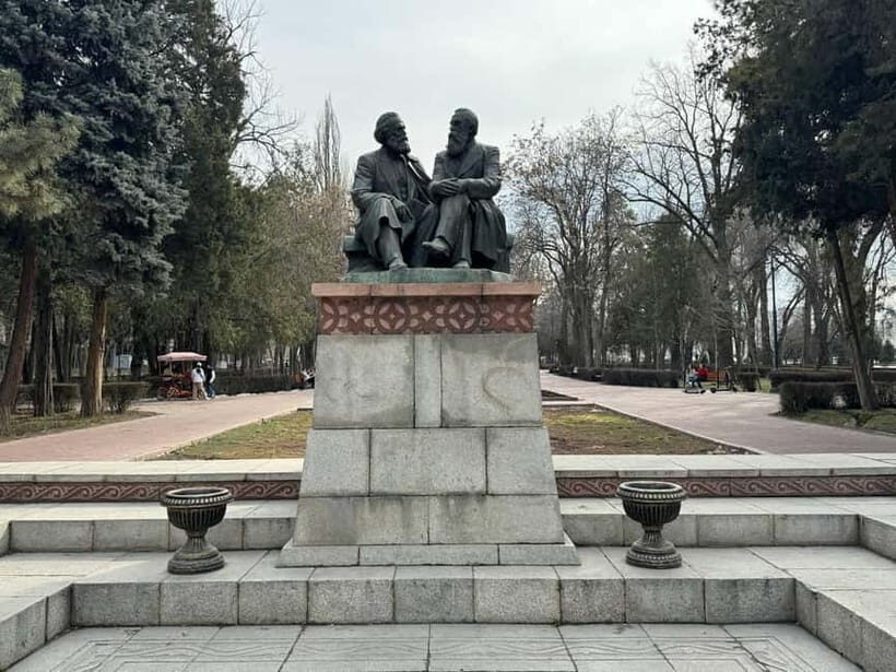 Bishkek : USSR History, Soviet Architects ,Statues & Mosaics - Authentic Insights from Other Travelers