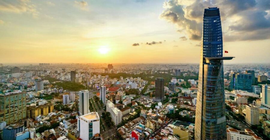 Bitexco Financial Tower: Saigon Sky Deck - Fast Track Ticket - The Experience at a Glance