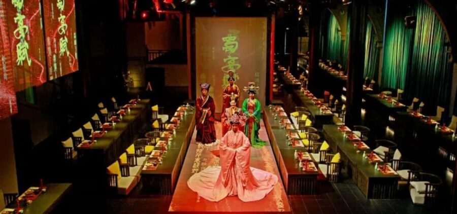 Chengdu: Flea Market, Fashion District, and Dinner Tour - What Makes This Tour Worth Considering?