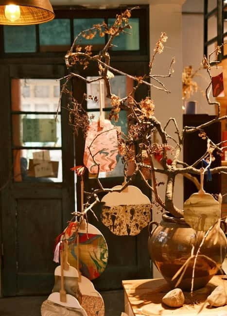 Chengdu: Local Alley, Museum, Handcraft & Night Market Tour - Creative Experience: Fan Painting Workshop