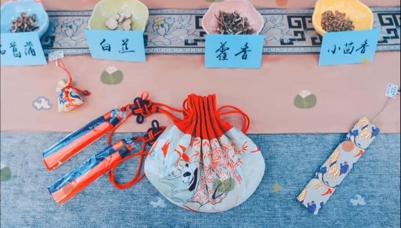 Chengdu: Traditional Handicrafts Workshop with Tea Break - Value and Practical Considerations