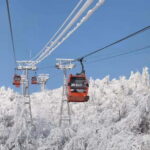 Chengdu: Xiling Snow Mountain Tour with Cable Car & Hiking - A Closer Look at the Itinerary