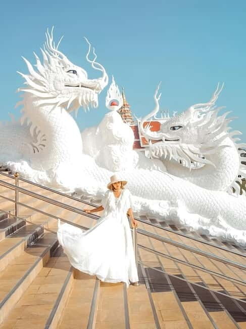 Chiang Mai: White Temple, Black House & Blue Temple Day Trip - Transportation and Group Dynamics