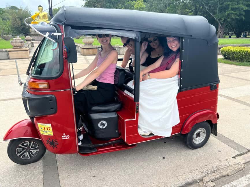 Colombo: Private Tuk-Tuk City Tour with All Entry Fees - A Detailed Look at the Itinerary