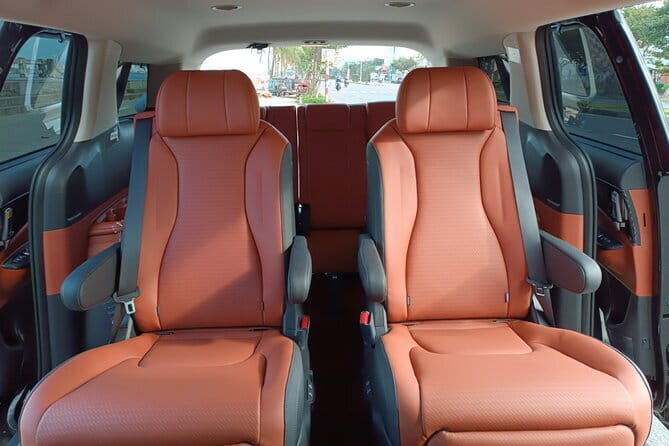 Danang Airport Limousine Transfer  Private & Luxury Ride - A Detailed Look at the Transfer Experience