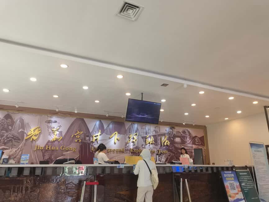 Datong: Yungang Grottoes and Jinhua Palace 2-Day Tour - Who Will Love This Experience?