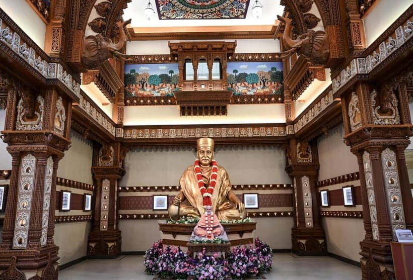 Delhi: Akshardham Temple Guided Walking Tour with a Local - Is This Tour Right for You?