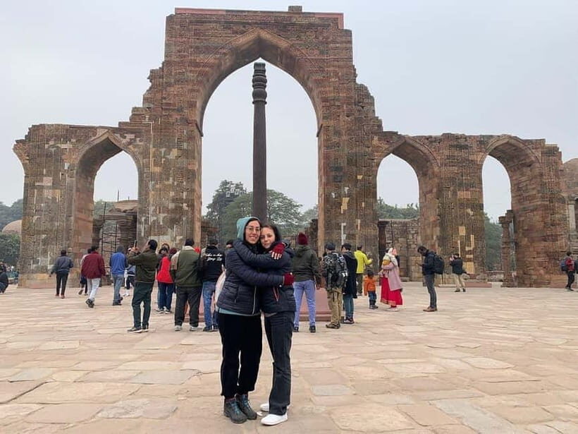 Delhi: Custom Private Tour with Hotel Transfers - Authentic experiences and insightful commentary