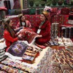 Delhi: Half day Shopping tour with guide by car. - The Itinerary Breakdown