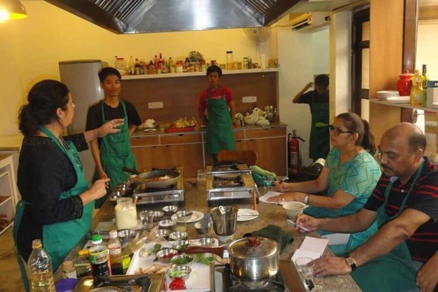 Delhi: Luxury Indian Cooking Class with Market Tour - Is It Worth the Price?