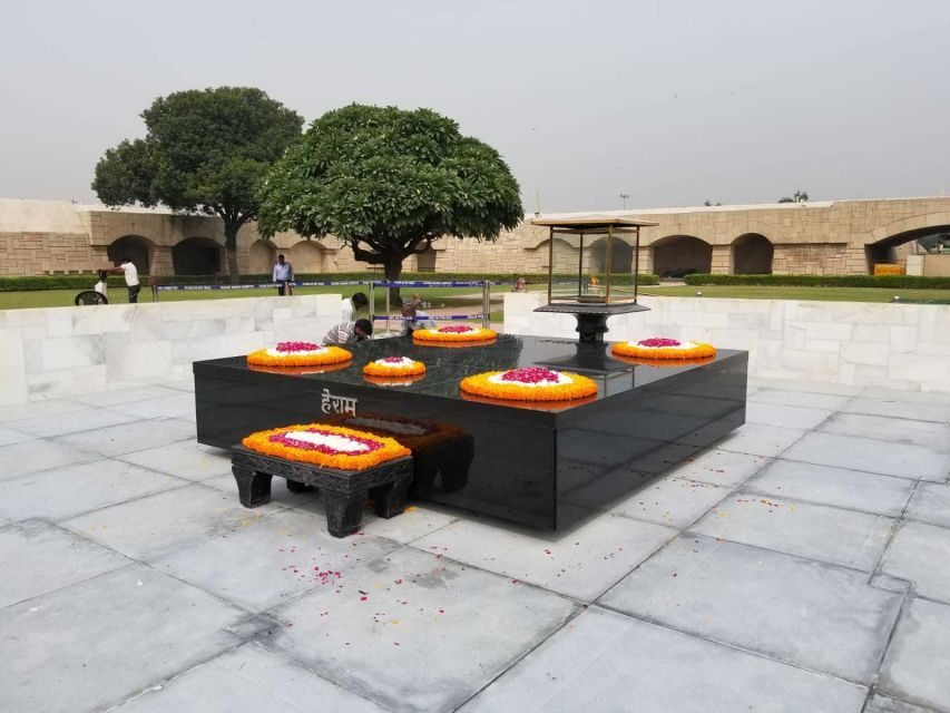 Delhi: Old and New Delhi One Day Tour - Authenticity and Value for Money