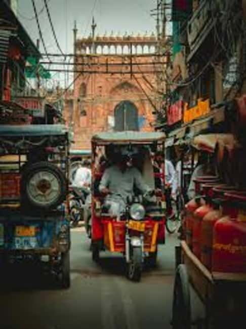 Delhi: Old Delhi Tuk-Tuk Tour with Snacks and Drinks - The Value of the Experience