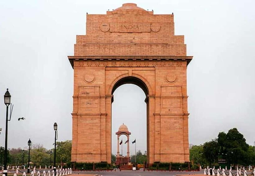 Delhi: Private Guided Temples And Spiritual Tour By Car - Logistics and Practicalities