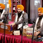 Delhi: Private Half-Day City Tour by Car with Water - Morning Begins at Gurudwara Bangla Sahib