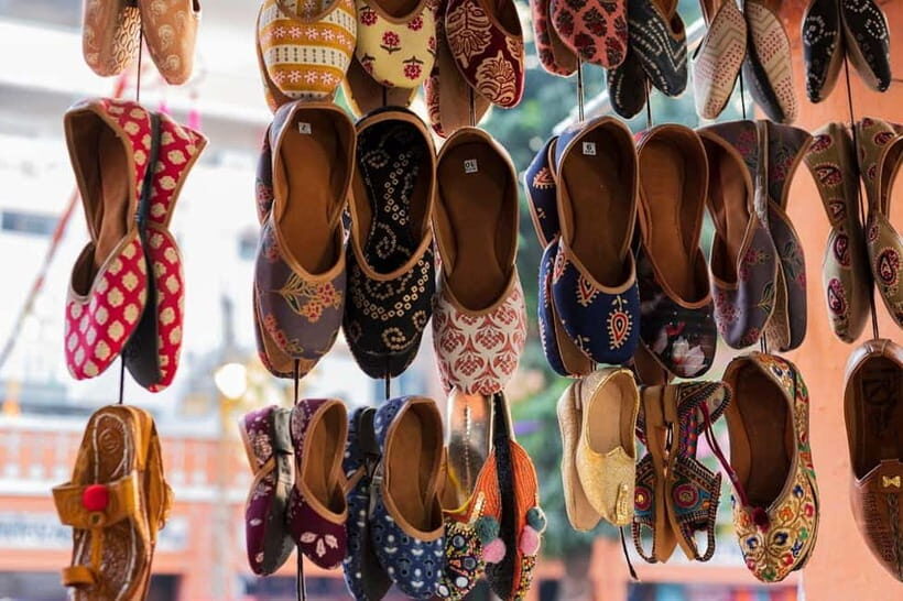 Delhi: Private Half-Day Shopping Tour with Guide & Transfers - Who Will Love This Tour?