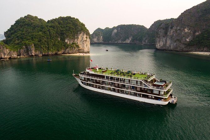 Doris Cruise 5 star cruise 3 days visiting Halong - Lan Ha Bay - Day 2: Exploring Viet Hai Village and Hidden Beaches
