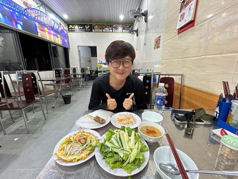 Eat like a local with a local - Walking Tour - How the Tour Feels in Practice