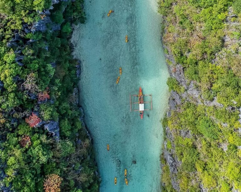 El Nido: Full-Day Premium Island Hopping Catamaran Cruise - Authentic El Nido Island Hopping Experience
