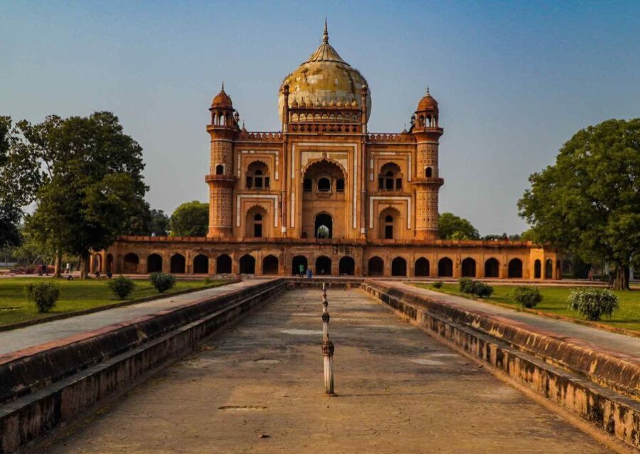 Experience 2 Hours Guided Spiritual Walking Tour of Delhi - Why the Guided Experience Matters