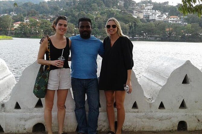 Explore Kandy Full Day Tuk Tuk City Tour - Temple of the Sacred Tooth Relic