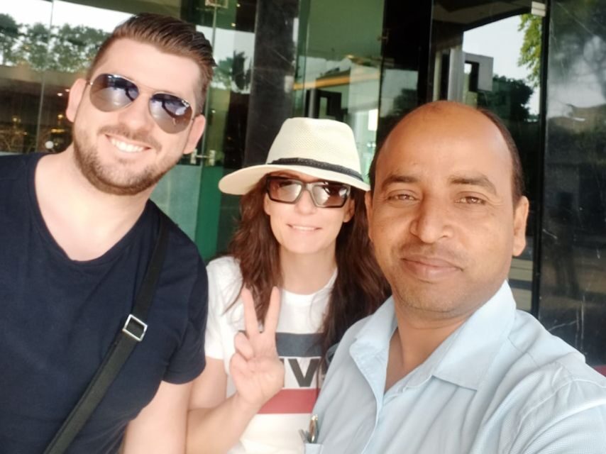 Fatehpur sikri tickets with english speaking guide - The Practical Side: Logistics and Value