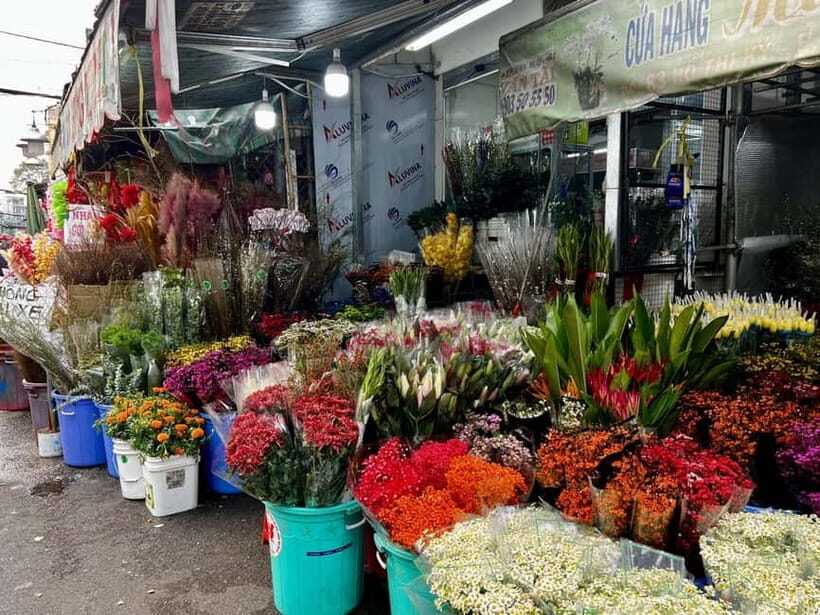 Free E-Sim Saigon Foodie Market Tour - Included and Not Included