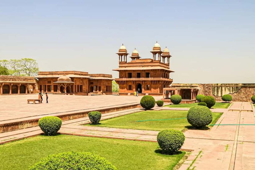 From Agra: Half-Day Fatehpur Sikri Guided Tour - Who Should Take This Tour?