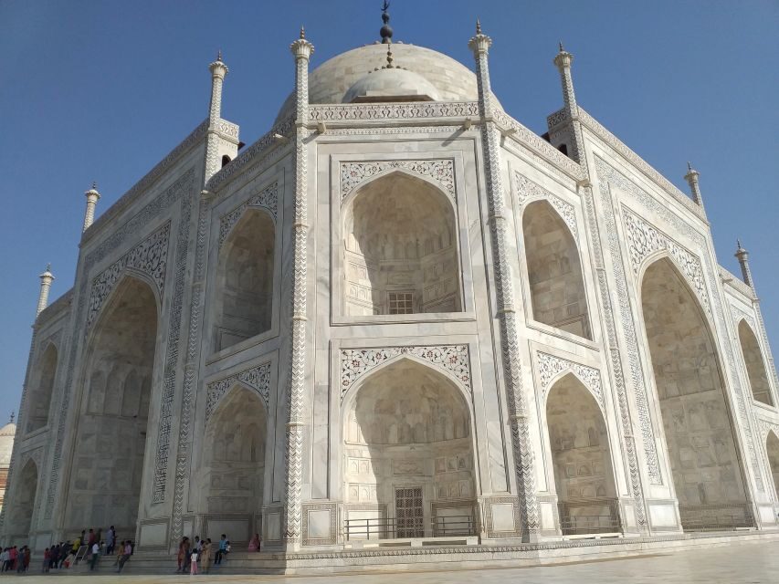 From Delhi: Agra Overnight Tour By Car with accommodation - Why This Tour Stands Out