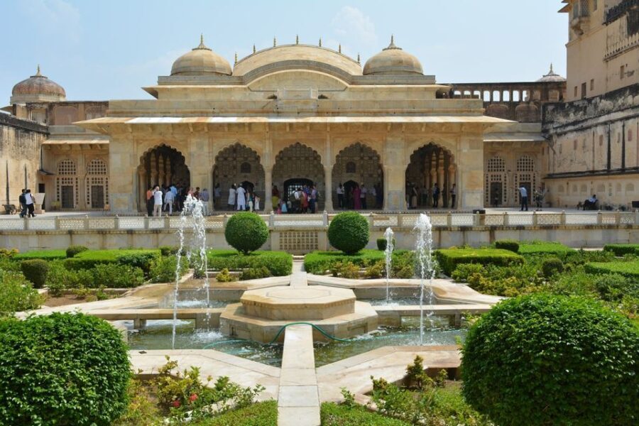 From Delhi: Private Jaipur & Amber Fort Guided Tour by Car - The Value of This Tour