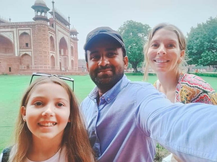 From Delhi: Same Day Taj Mahal Tour with lunch in 5 star - The Itinerary Breakdown