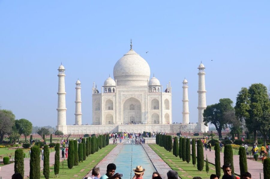 From Delhi: Taj Mahal, Agra Fort & Fatehpur Sikri Tour - Visiting the Taj Mahal: The Crown Jewel