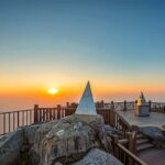 From Ha Noi: 2-Day Sapa and Fansipan Peak Tour with Cable - Exploring Sapa Town and the Markets