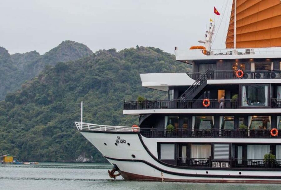 From Hanoi: 3D2N Ninh Binh & Ha Long - Lan Ha Bay Cruise