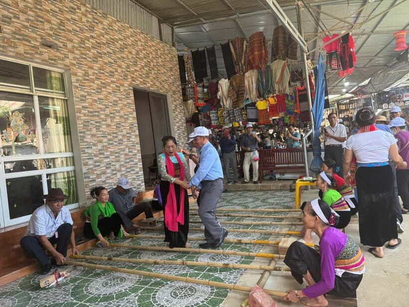 From Hanoi: Mai Châu Valley Day Trip & Cycling & Local Tour - Visiting Traditional Villages: A Glimpse into Local Life