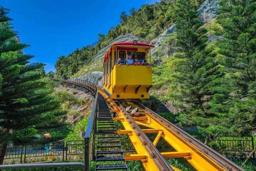 From Hoi An/Da Nang: Ba Na Hills and Golden Bridge Day Trip - Visiting the Golden Bridge: A Photo Wonderland