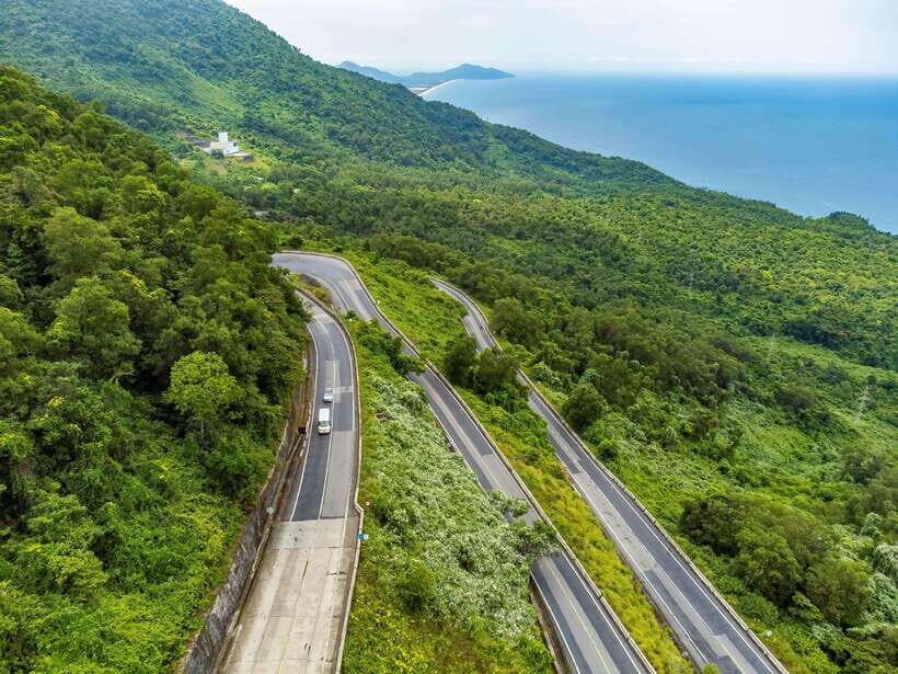 From Hue: Hoi An Bus Transfer with 4 Sightseeing Stops - An In-Depth Look at the Tour Itinerary