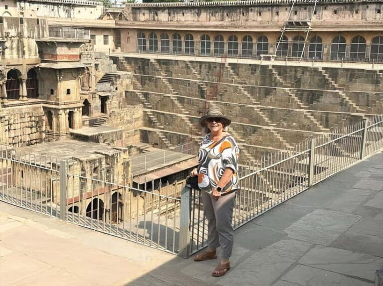 From Jaipur: Day Trip to Chand Baori and Bhangarh Fort - Bhangarh Fort: Haunted Ruins with a Fascinating Past