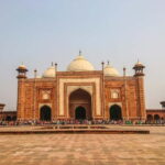 From Jaipur: Taj Mahal, Agra Fort, and Fatehpur Sikri Tour - Exploring Agra Fort: Mughal Grandeur