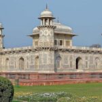 From New Delhi: Private Layover Taj Mahal Day Tour by AC Car - Detailed Breakdown of the Experience