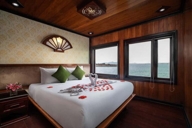 From Ninh Binh: Bai Tu Long Bay 3-Day Cruise with Meals - What Makes This Cruise Stand Out?