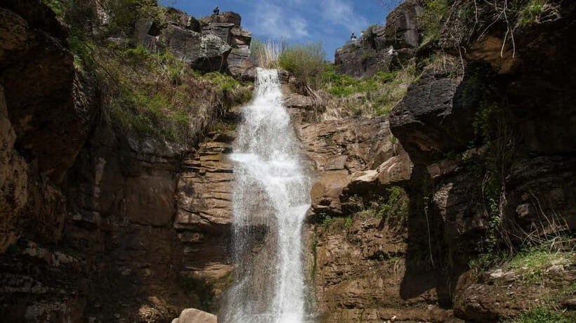 From Tashkent: Tavaksay Waterfall and Canyon Hiking Tour - Detailed Breakdown of the Tavaksay Waterfall and Canyon Tour